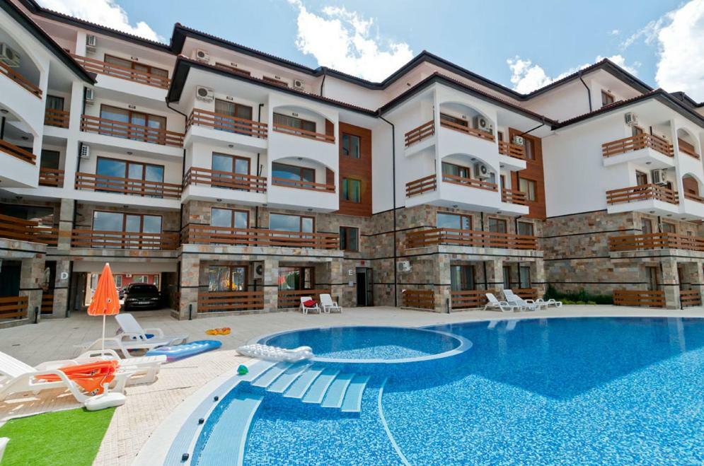 Апартаменты Apartamens For Rent At The Beach Bulgaria Свети-Влас Экстерьер фото