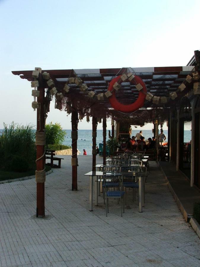 Апартаменты Apartamens For Rent At The Beach Bulgaria Свети-Влас Экстерьер фото